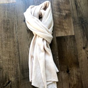 100% cashmere scarf